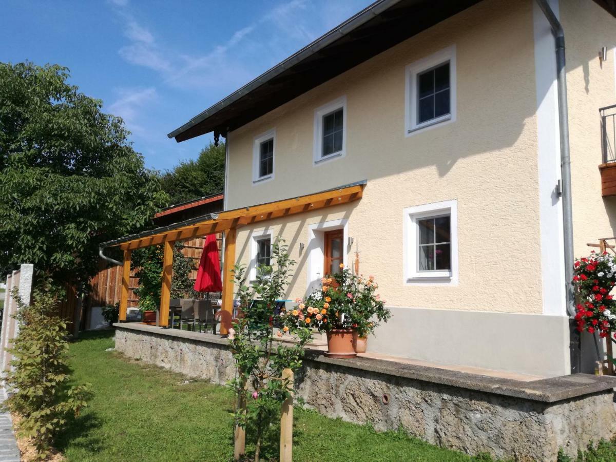 Landhof Ella - Ferienhaus Vor Den Toren Salzburgs Petting Zewnętrze zdjęcie